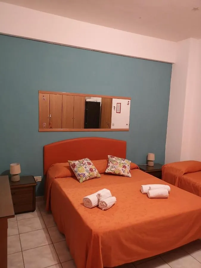 B&B Casa Valeria Aeroporto di Catania Fontana Rossa Italia